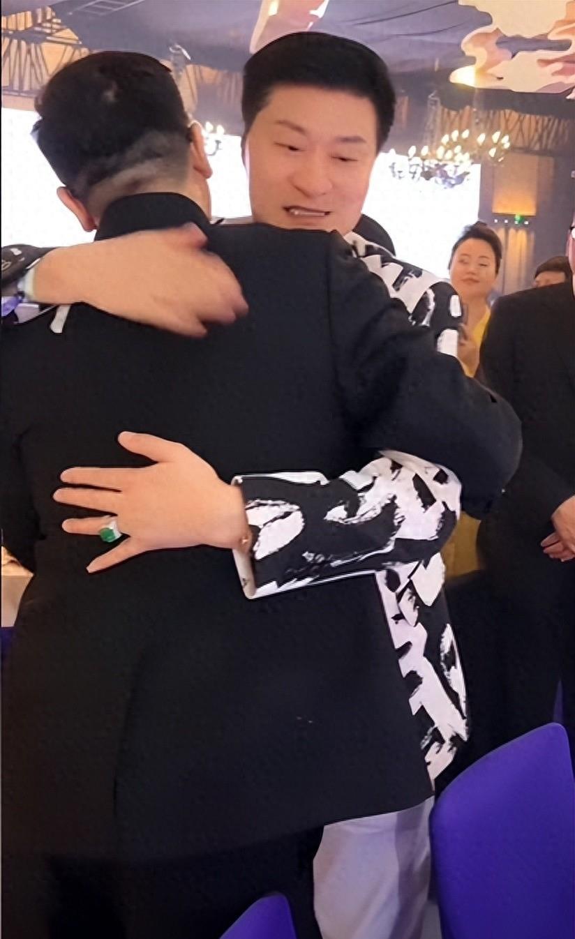 婚礼女方父亲讲话的新篇章，变化的力量与自信的成就