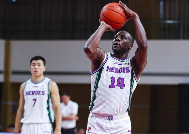 CBA高诗岩最新比赛,观看与参与指南,实时掌握比赛动态!