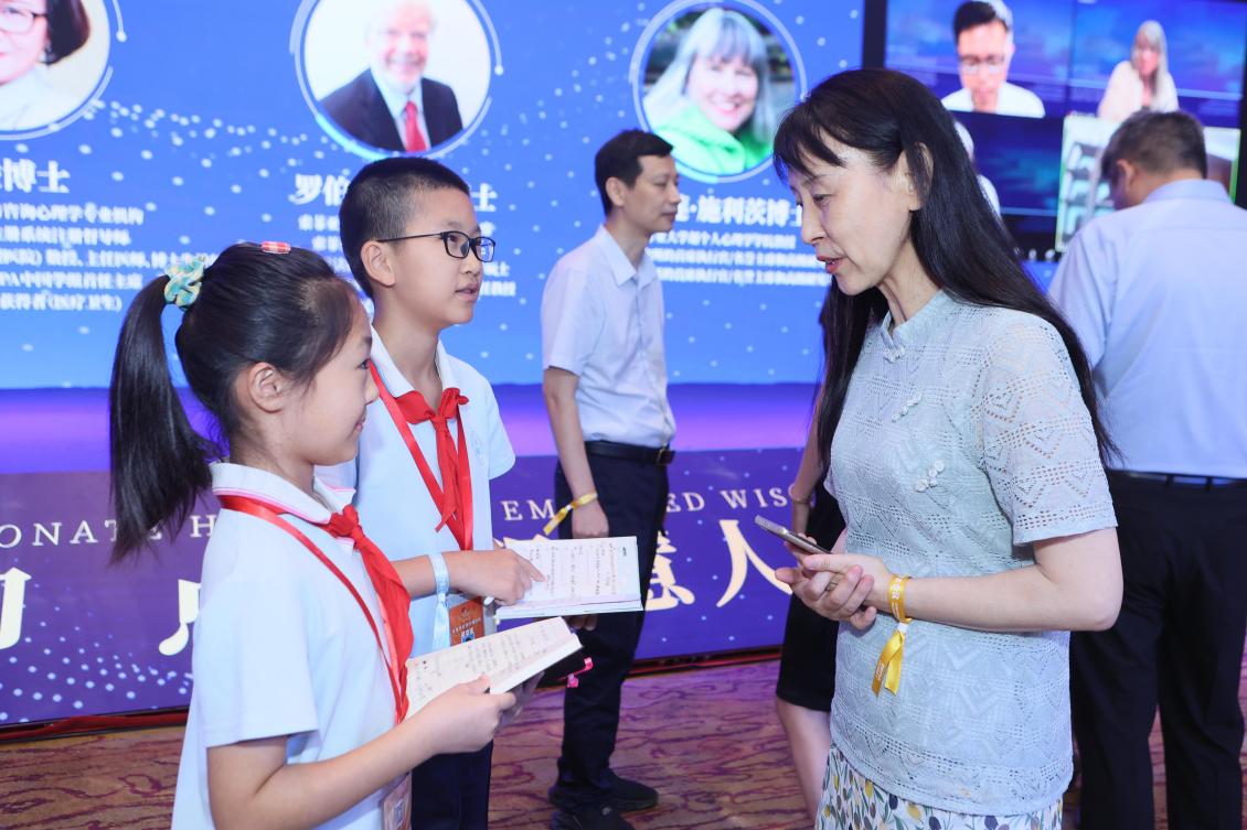 澳门雷锋心水论坛,执行验证计划_QUB29.859智慧共享版