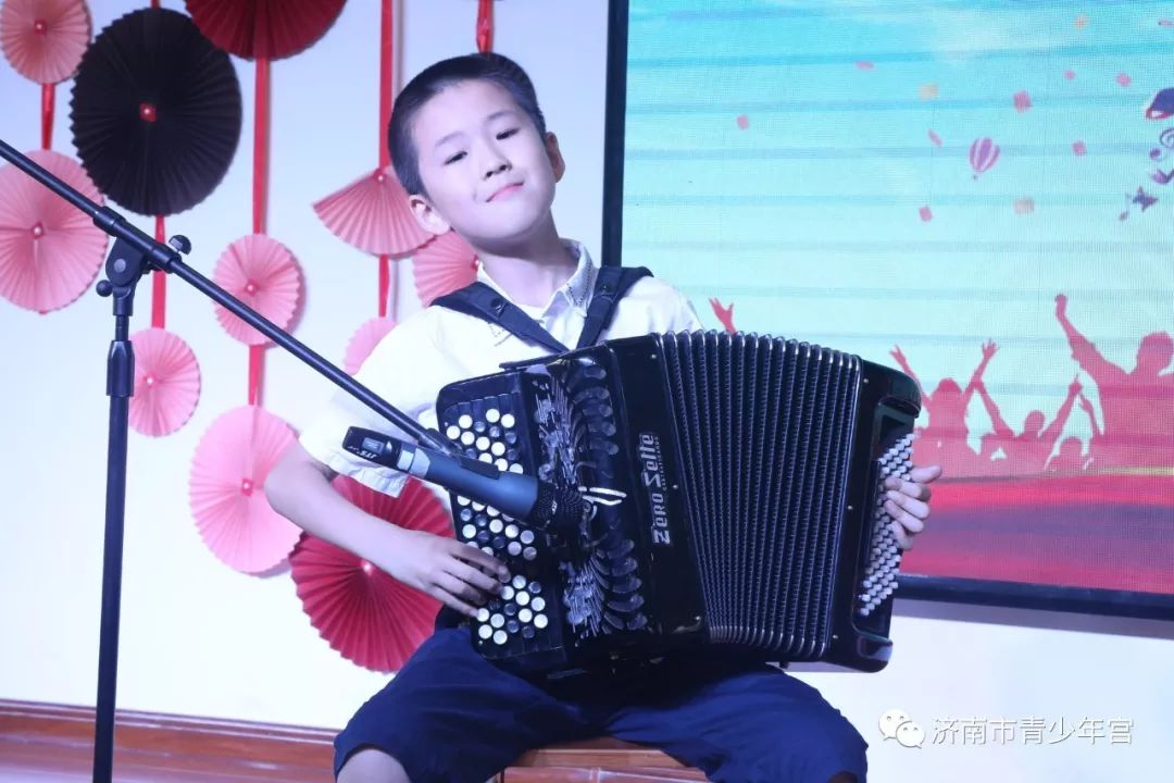 华舜学府最新动态揭秘,科技引领未来,极致学习体验之旅