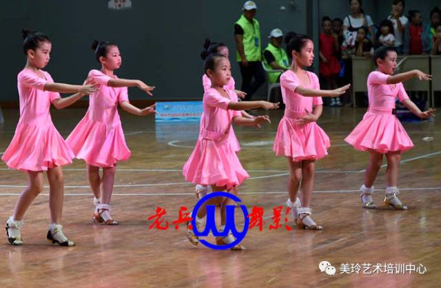 2024年最新拉丁舞裙,时尚与艺术的完美融合