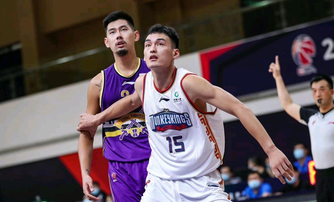 侯逸凡最新动态,传奇棋坛之星持续闪耀