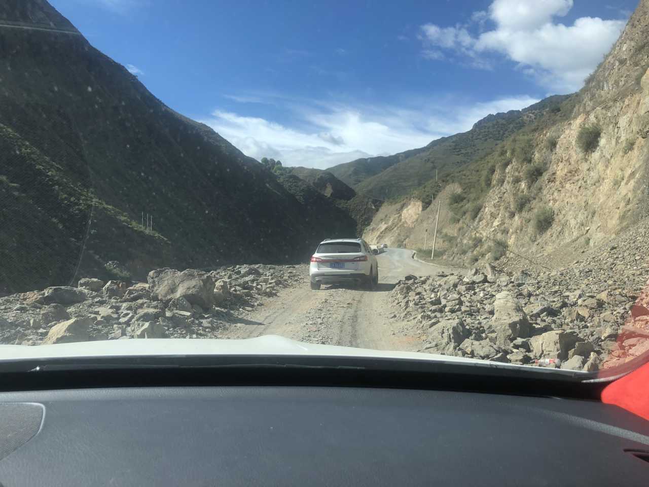 稻城亚丁到迪庆最新路况详解,实时更新与论述