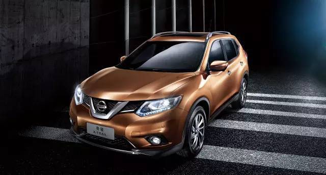 奇骏树脂尾门最新动态与背后的感人故事