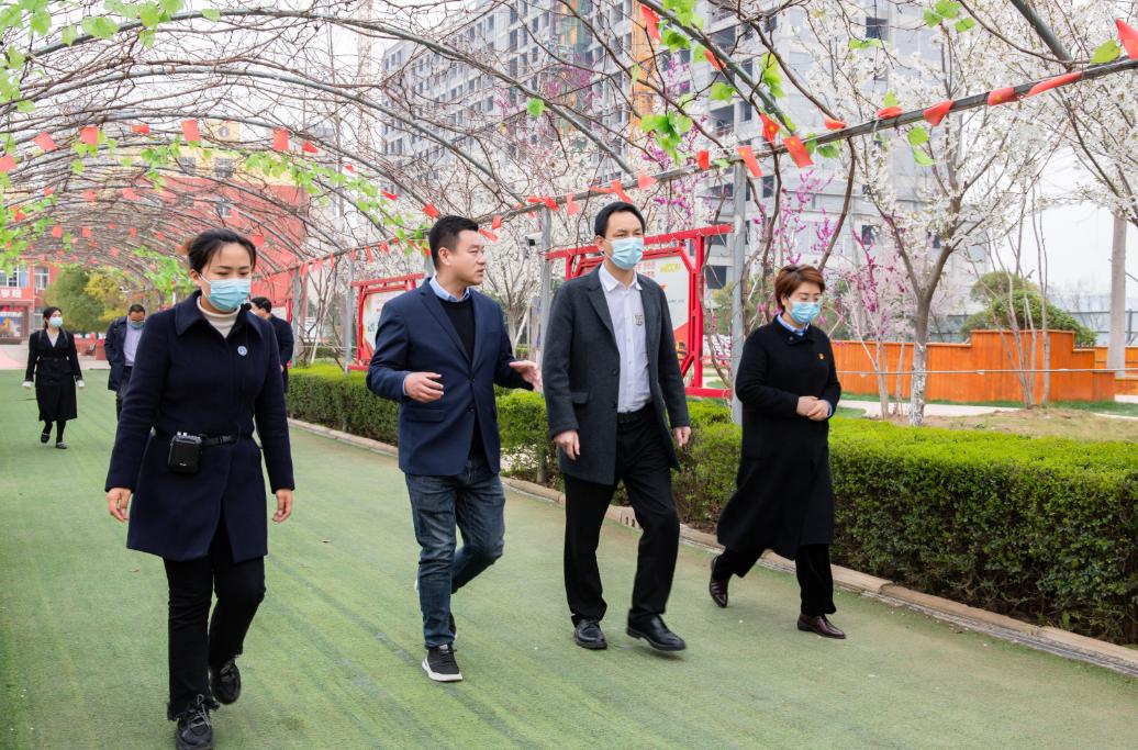 义务人才网最新招聘信息,城市梦想与友情纽带,职业发展的起点