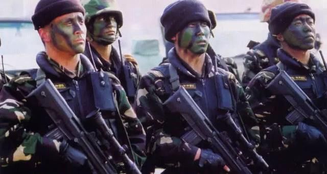 中国特种兵最新装备，科技引领军事革新力量