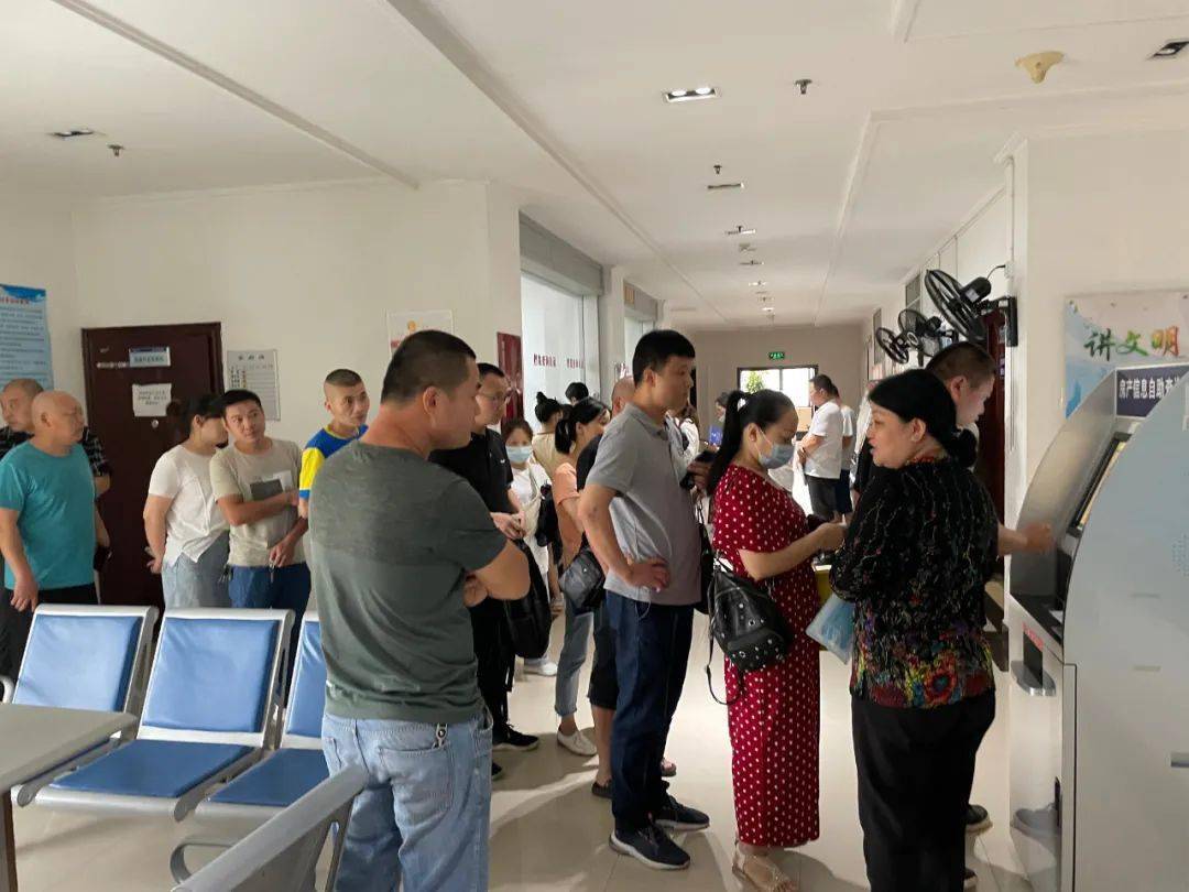 老奇人澳门正版资料大全,具象化表达解说_EJP9.781寻找版