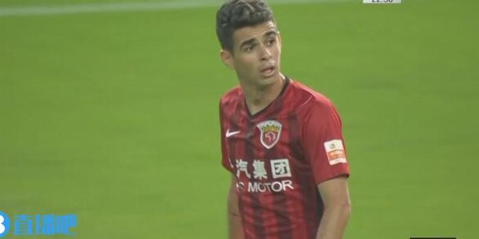 揭秘全球足球年薪排名，足坛薪酬巅峰榜单出炉！