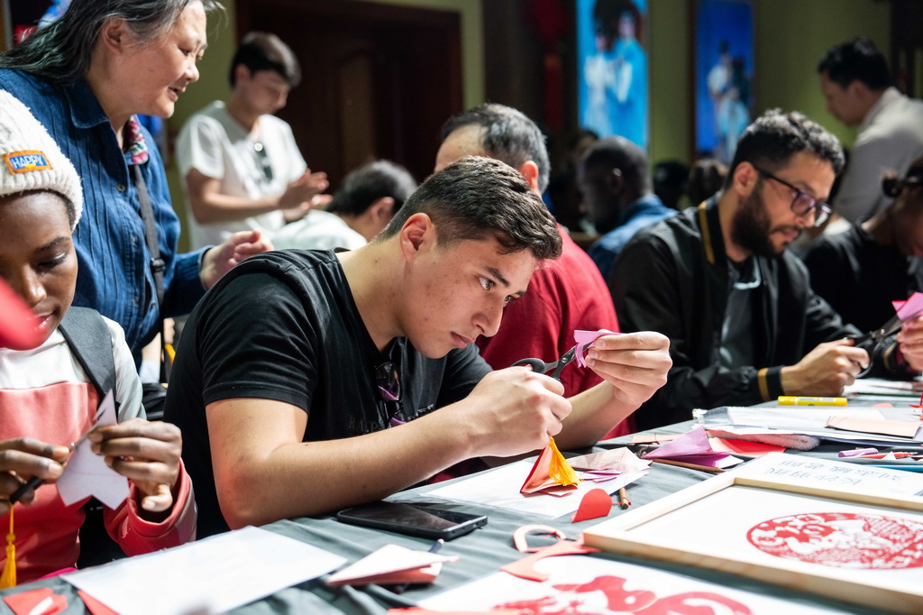 澳门一肖一码100%,国际中文教育_精英版47.246