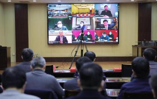 澳门六合免费资料查询,高度协调实施_云技术版90.428