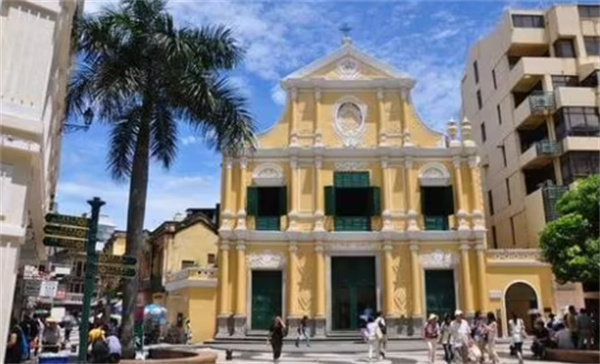 新澳门免费全年资料查询,高效执行方案_家庭版61.128