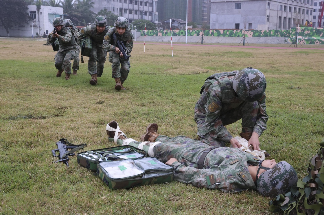 部队最新训练揭秘,小巷深处的神秘练兵场与特色小店探索