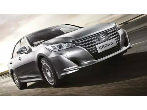 皇冠下的温馨趣事,最新一天的精彩瞬间