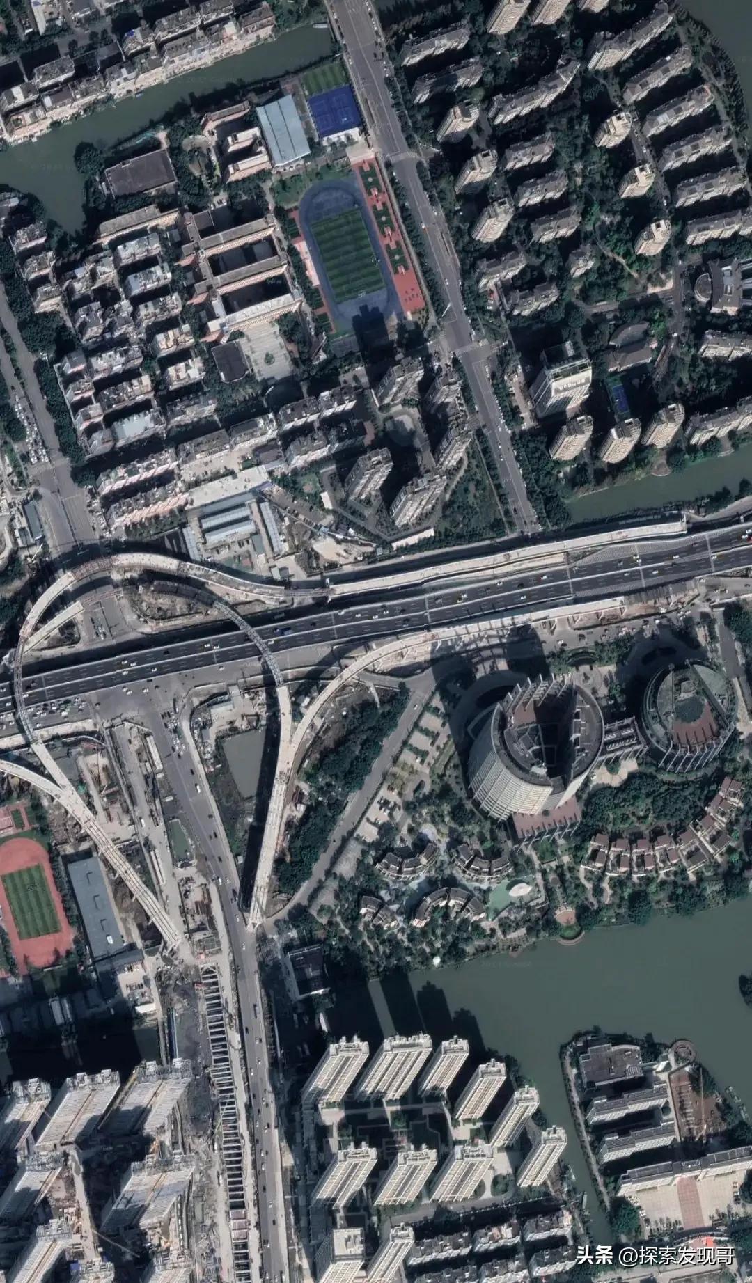 八月温馨航班最新动态,八月天空下的航班情况