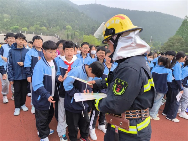 最新消防演练安全教育,心灵之旅探索自然美景的安全保障之路