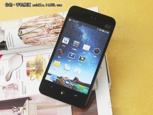 科技与艺术的融合,手机品牌最新旗舰手机亮相!