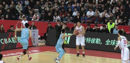 易建联最新伤伤,易建联的伤伤奇遇,篮球英雄的温馨日常