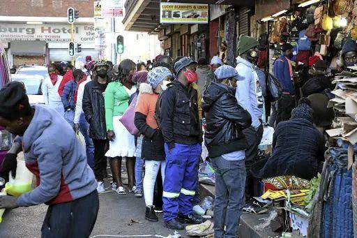 全球最新疫情动态与巷弄深处的特色小店奇遇