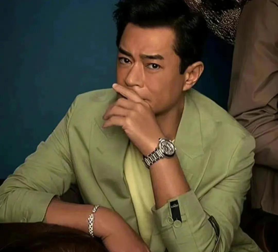 最新手机壁纸流行趋势,变化的力量,自信与成就感的视觉盛宴