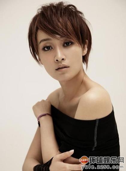 赵子琪最新动态,小巷深处的惊喜发现