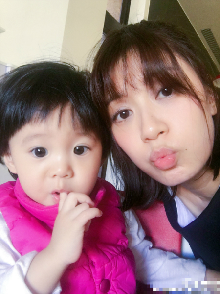 贾静雯小女儿最新视频观看指南,精彩瞬间一网打尽