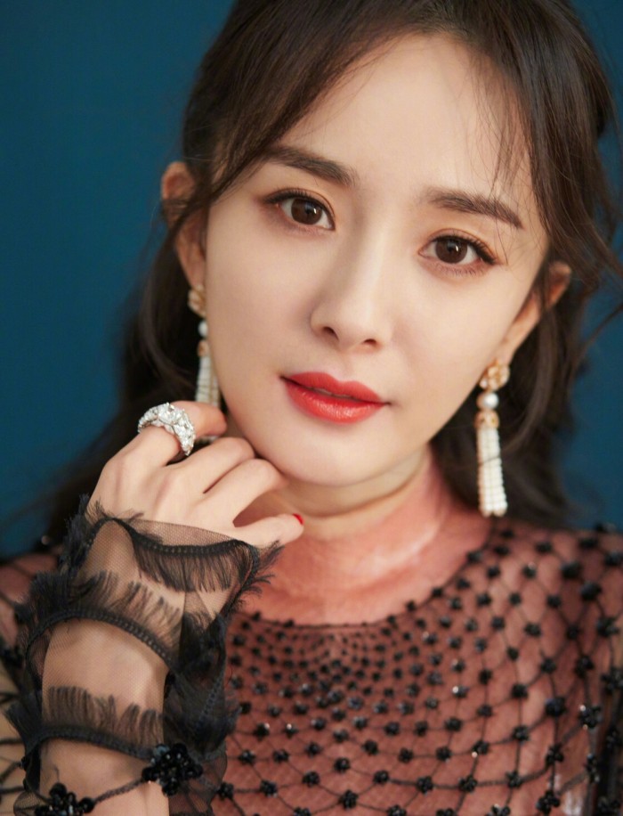 自明星,高科技重塑魅力,点亮生活新纪元