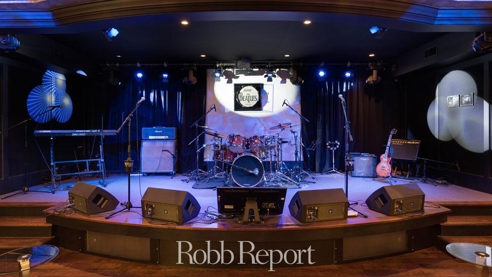 保龄球之旅,友谊与陪伴的轻松游戏与价格探讨