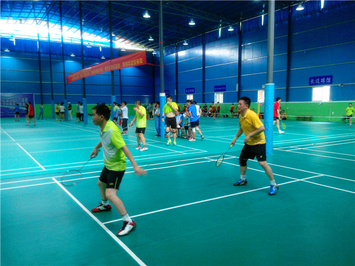 小巷深处的羽毛球盛宴,比赛活动总结与启示