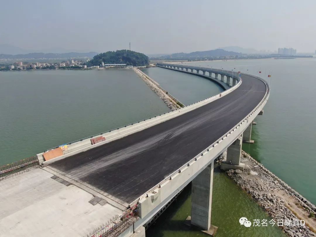 博贺湾大桥最新进展,连接未来桥梁,展翅追梦之路