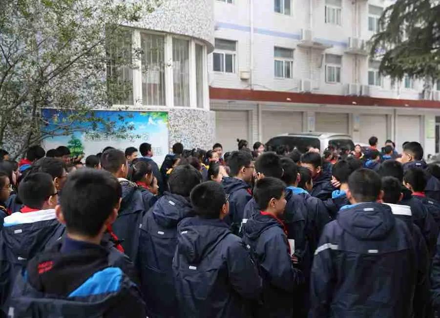 郑州开学动态揭秘,小巷深处的独特开学序曲与隐藏小店探秘之旅