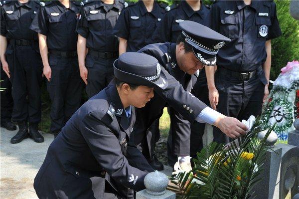 最新男挽联,最新男挽联