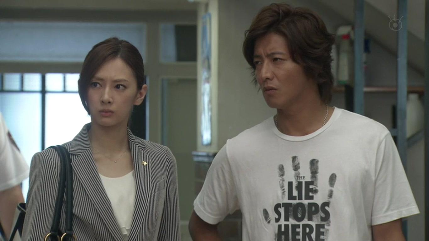 AKB48最新影片,小巷中的隐藏瑰宝揭秘!