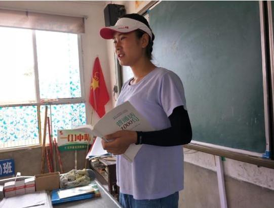 最新扶贫手抄报制作指南,从设计到完成的步骤详解