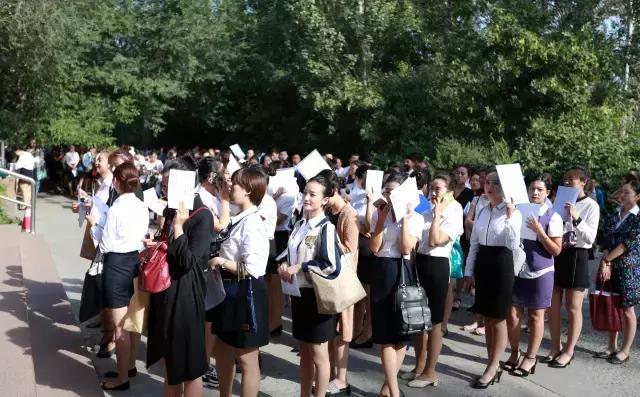 最新现场招聘现象深度分析,观点与个人洞察