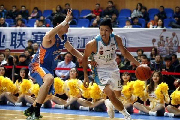 新疆男篮小外援最新动态解析与观点