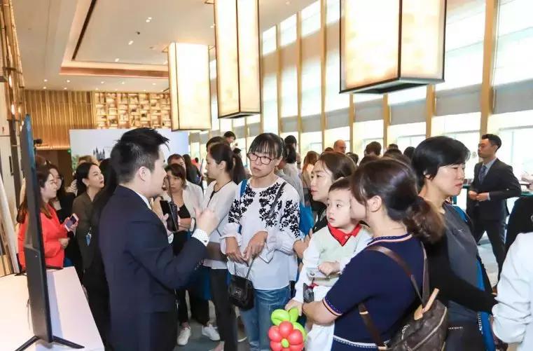 深圳学校最新开学时间及小巷深处的特色小店探秘