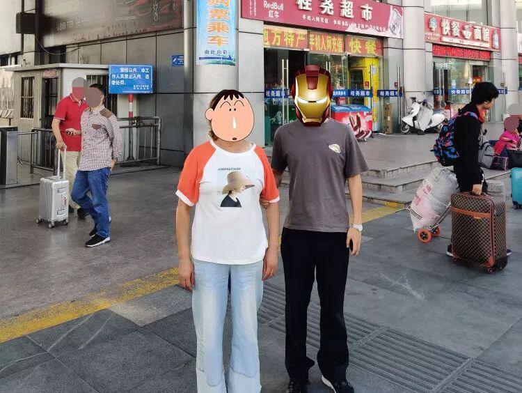 微信附近人最新骗局揭秘,变化中的智慧与自信照亮人生路