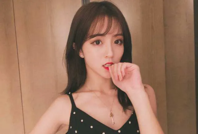 城市角落的温馨日常,最新网红小视频探秘